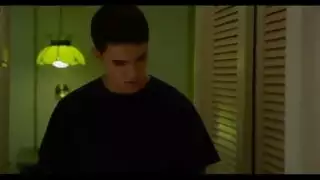 ديوث عربي يطلب عدم قذف داخلي، ويحصل على قذف جماعي على الوجه بدلاً من ذلك