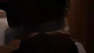 فم إيميلي المختنق يقود لجنس شرجي عنيف