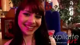كام مباشر: سمراء مثارة تتوسّل لقضيب صلب