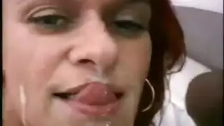 أفسخ العاهرات تأخذ زبور كبيرة في جنس جماعي