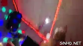 هواة تبادل أزواج يتبادلون ويمارسون الجنس بعنف
