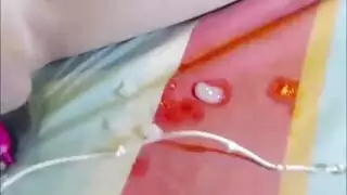 تي غيرل تستمني على قضيبها الكبير بعد مساج حار
