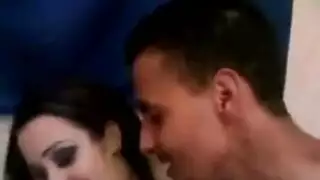 اغتصاب وتقطيع الملابس للمغتصبها العاب