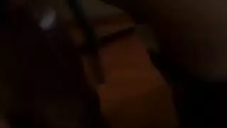 ثلاثي صارخ لنوريا بليم: سمراء تأخذ قضيبين في وقت واحد