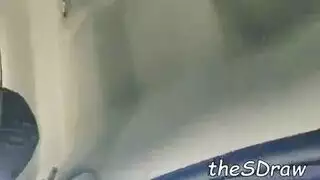 استمناء فتاة هيجانة بالملابي