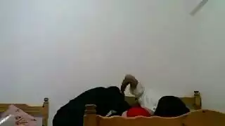 جلسة جنس فموي سرية في المكتب