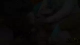 ميلف متهيجة تلمس فرجها المبلل حتى النشوة