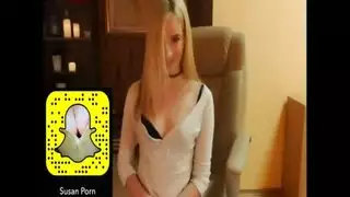 بنت سناب شات وقحة تتعرض للإساءة من قبل أعضاء ذكرية كبيرة