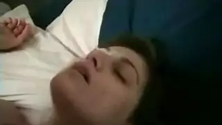 مؤخرة جميلة مملوءة بقضيب قاسٍ
