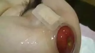 ساحرة ناضجة تطلب فعلًا إباحيًا صريحًا