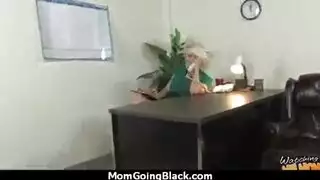 فحل بدوي وعاهرة مصرية في فعل شرجي