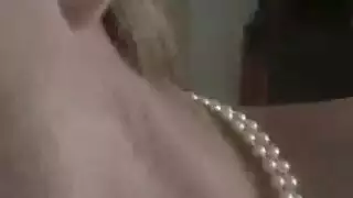 جميلات سودانيات في مشاهد جماعية جنسية صريحة
