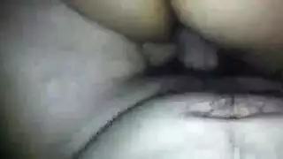 أكشن سكس ليزبي ساخن: إدخال الأصابع والنيج بالديلدو