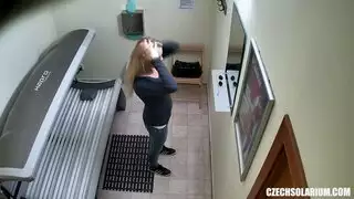 مساج وتدليك تحت الطاوله