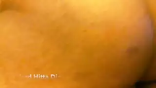 كاميرا للبالغين مباشرة: ميلف مستثارة تركب دسارًا حتى النشوة
