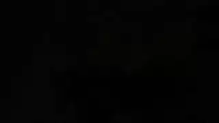 قضيب المراهق الآسيوي في العلن ينتهي بالقذف داخلها