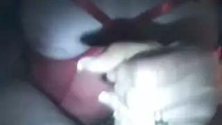 جنس علني في القطار مع عاهرة ترتدي سروال داخلي قرمزي