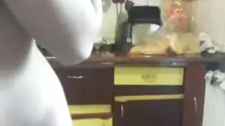 فيديو xxx لشهوة القدم لمراهقة مفلسة