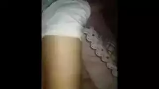 نكاح قوي لطيز تلك الآسيوية ومص صدرها الصغير