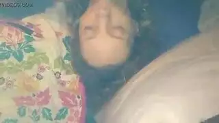 تحب تنيك نفسها
