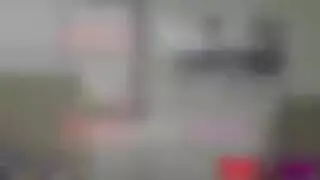 جنس بري على الشاطئ: مثليه مثيرة وصديقتها في مشهد إباحي علني