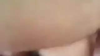 اختراق عميق في مهبلها الضيق