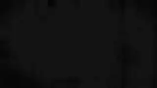 اخته و هي تدرس