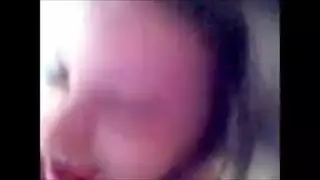 عاهرة لبنانية ممتلئة الجسم تتحرك وتئن في فيلم جنسي صريح