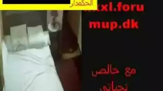 سكس محجبات نار و نيك فحل لسمينة على السرير من الخلف