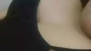 فيسبوك إكس إكس إكس: عربيات مغرورات في فعل إباحي صريح