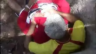 جنس خارجي صريح: جلسة نيك طلابية جامحة في المنتزه