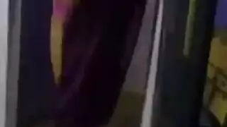لبوة هندية مع صاحب لها ينيك خرم طيزها بكل هيجان