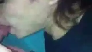 فتاة سورية تمص وتتلقى بقسوة من الخلف