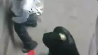 شرموطة مصرية ساخنة تقدم خدمة في الشارع وتتعرض للجماع الشرجي
