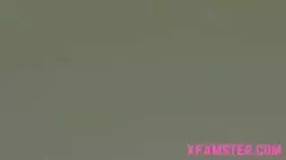 بنته تحب الجنس الشرجي وتأخذ زبه المتين في كسها وطيزها ويقذف على وجهها