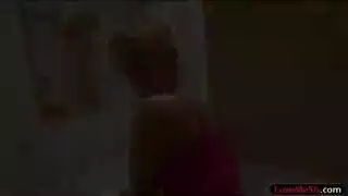 مضاجعة شرجية وقضيبية قاسية لجمال مثير