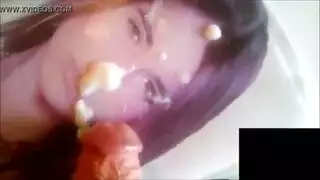 حلق نيسا ديفيل يمتلئ بدسار زجاجي ثم مهبلها يُضرب بقوة