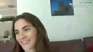 مراهقة ممتلئة تفتن رجلاً أكبر سناً لممارسة جنس عنيف وقاسي
