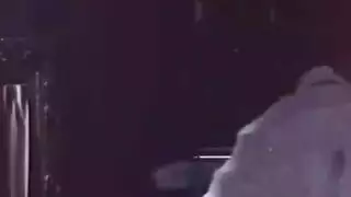 ٢ خيال العائلة البديلة الأمريكية: المرة الأولى الخشنة إكس إكس إكس