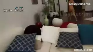 فحل خبير في مشهد إباحي صريح وصعب