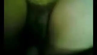 جميلة ممتلئة الصدر يُدمر كسها