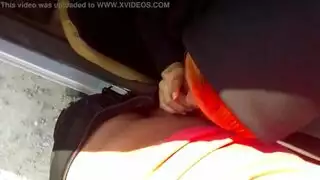 إيرانية محجبة تنزل لعمل جلسة نيك وجه عنيف