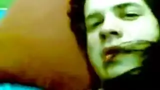 فيلم للكبار: تحفيز البظر، إصبع عميق، وجماع خشن