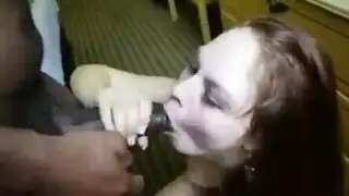 خيال المقموع: الزوجة تُنكح بفحل أسود بينما الزوج يستمني