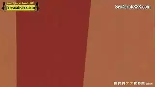 خيال تدليك إباحي: الأم تأخذ قضيب ابنها الكبير