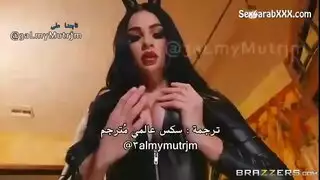 الزوجة غير المخلصة تتوسل للجنس الشرجي في هذا المشهد الإباحي