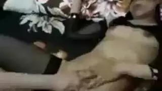 سحاق مصري عنيف: تركيز على البظر ومحادثة فاحشة