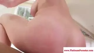مثليه الملاعين خنثى شعر مصبوغ الكرة الكسر
