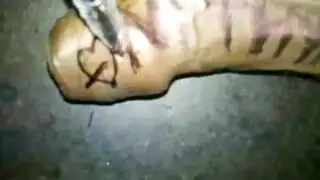 شاب مغرور يمارس الجنس بقوة مع كس وردي ضيق