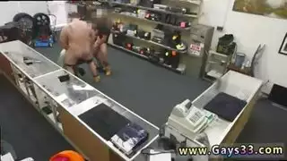 أبيض وأسود: زوج بين الأعراق في فعل إكس إكس إكس قاسي